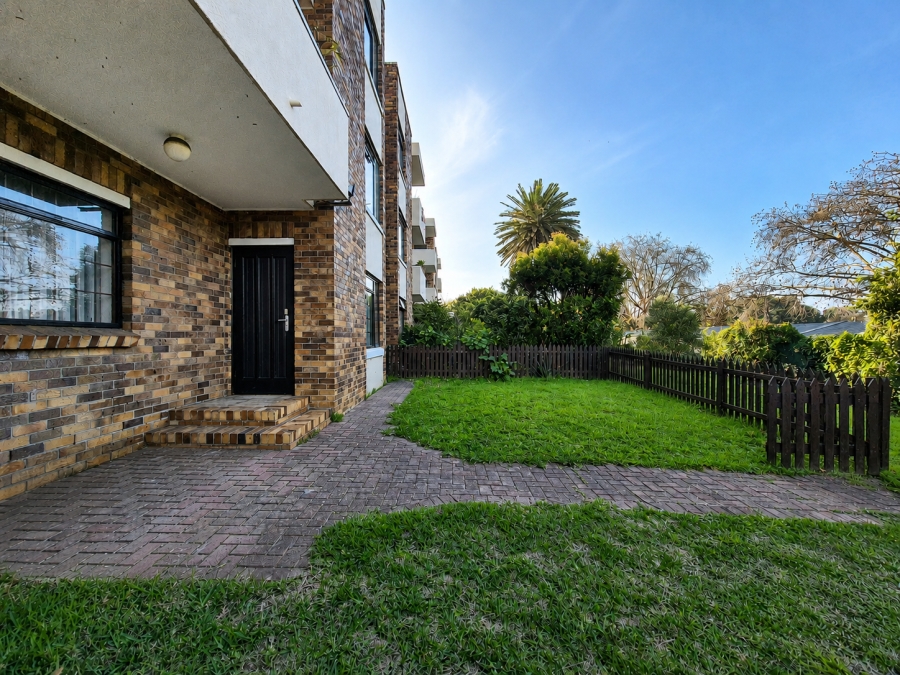 3 Bedroom Property for Sale in Wynberg Upper Western Cape